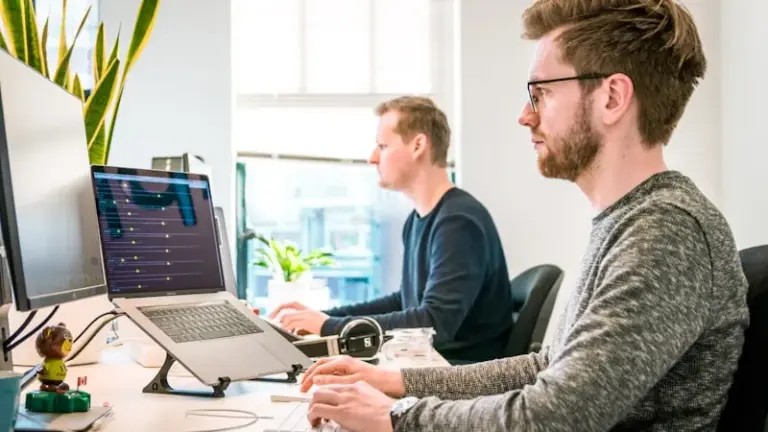 How to Turn Vague Ideas Into Structured Projects Using Claude